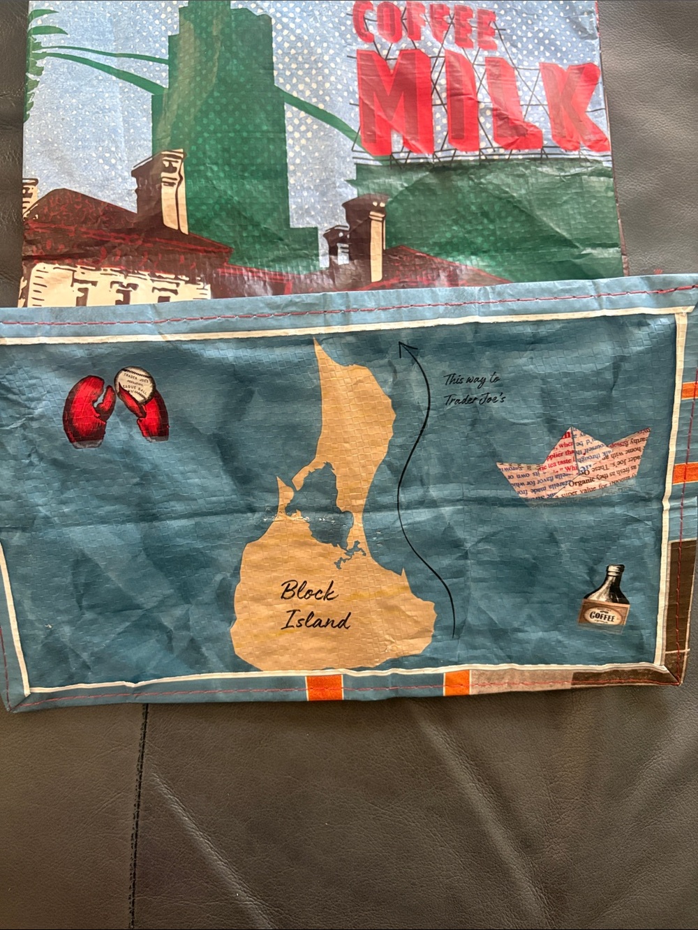 Trader Joe's Rhode Island Reusable Tote Bag Block Island Lighthouse (2024)‎ - Picture 3 of 3